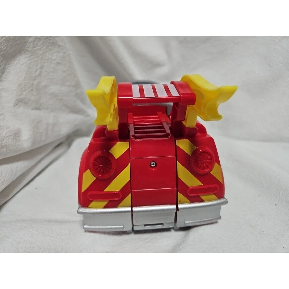 Paw Patrol Mighty Pups Deluxe Vehicle‎ Marshall Fire Truck